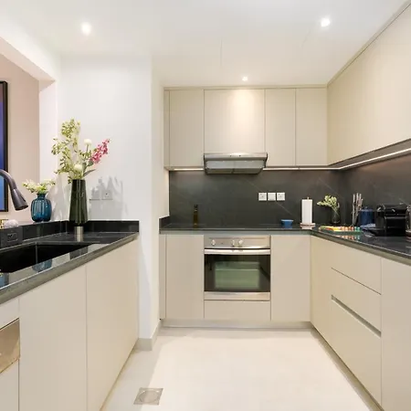 Burj Khalifa Views / 5 Min Walk From Dubai Mall / Dubai Opera / Upgraded / Designer Choice / 8 People / The Best Location Exterior photo