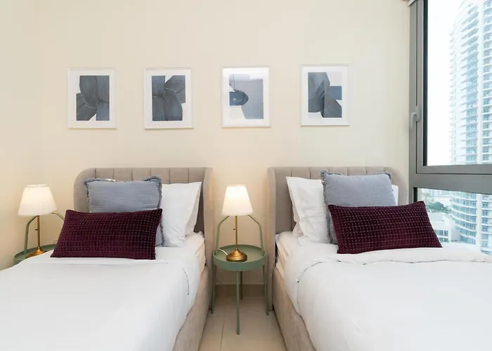 Burj Khalifa Views / 5 Min Walk From Dubai Mall / Dubai Opera / Upgraded / Designer Choice / 8 People / The Best Location