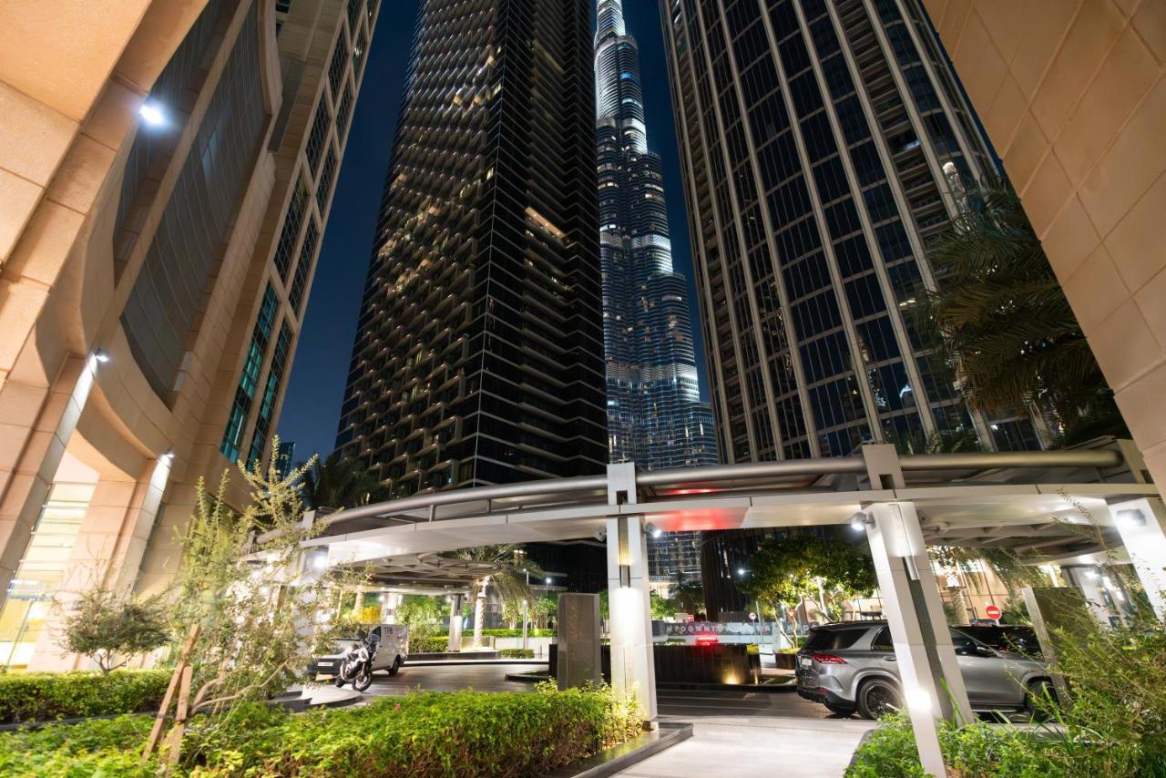 Апартаменты Burj Khalifa Views / 5 Min Walk From Mall / Opera / Upgraded / Designer Choice / 8 People / The Location *