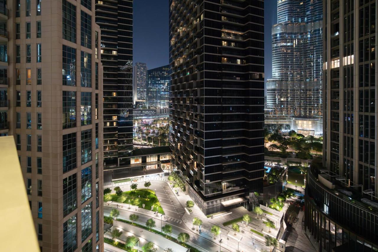 Апартаменты Burj Khalifa Views / 5 Min Walk From Mall / Opera / Upgraded / Designer Choice / 8 People / The Location *
